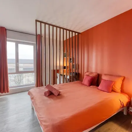 Orange 4 Homestay *